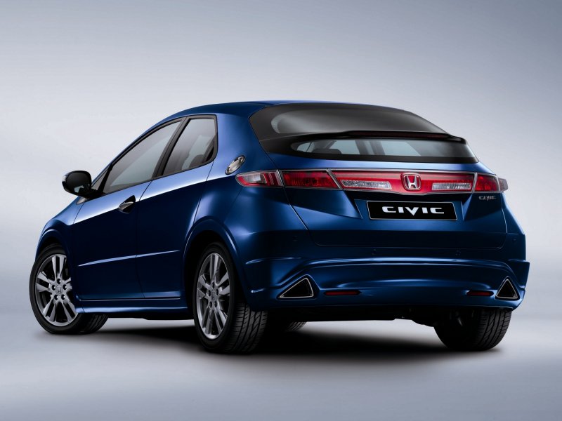Купить фаркоп на Honda в Ессентуках